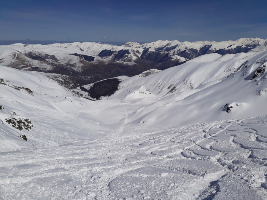 Où puis-je trouver le plan des pistes de Peyragudes ?