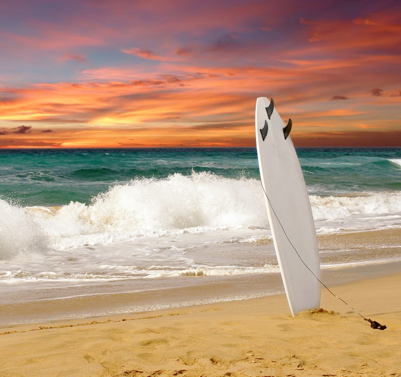 Planche de surf : indispensable pour un sport de glisse aquatique