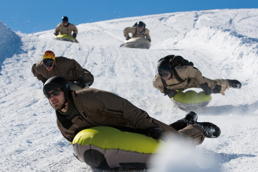 Tapis luge ou airboard : que choisir ?