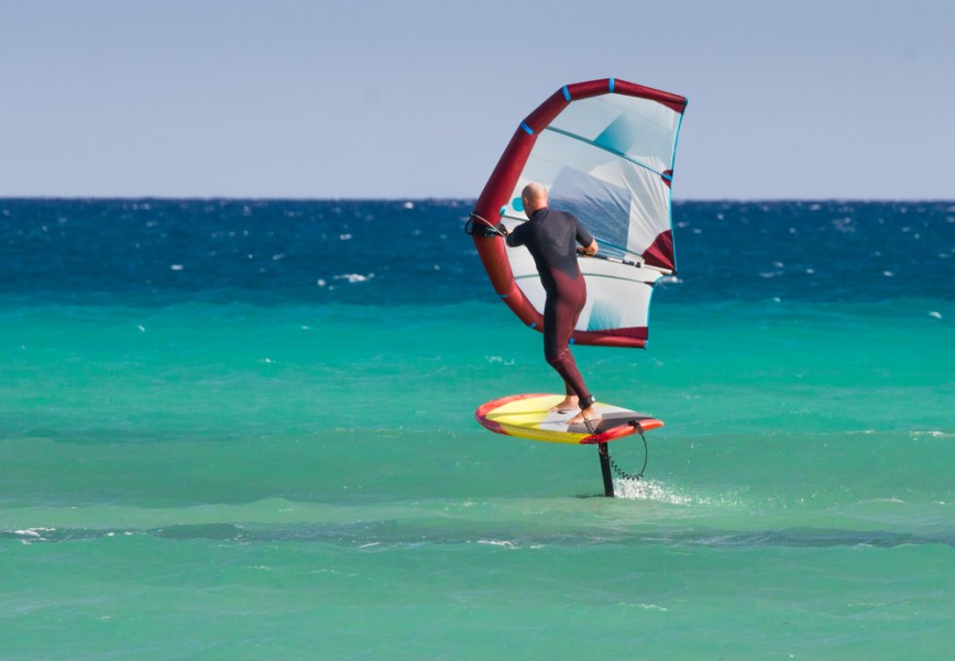 Comment réussir sa première fois en wind foil ?